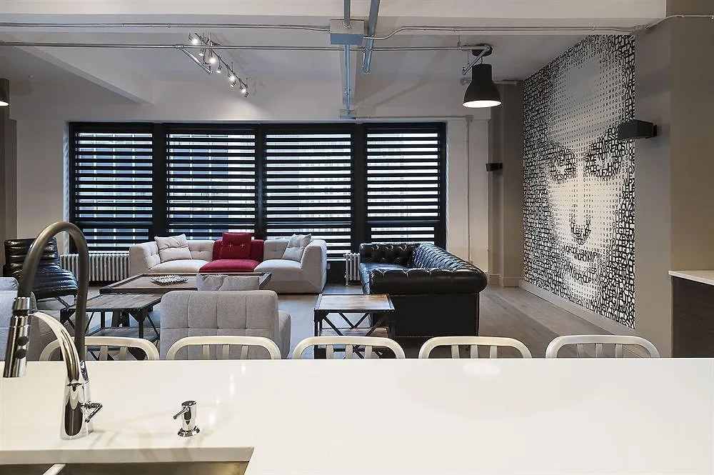 The Executive Loft At The Holland Hotel