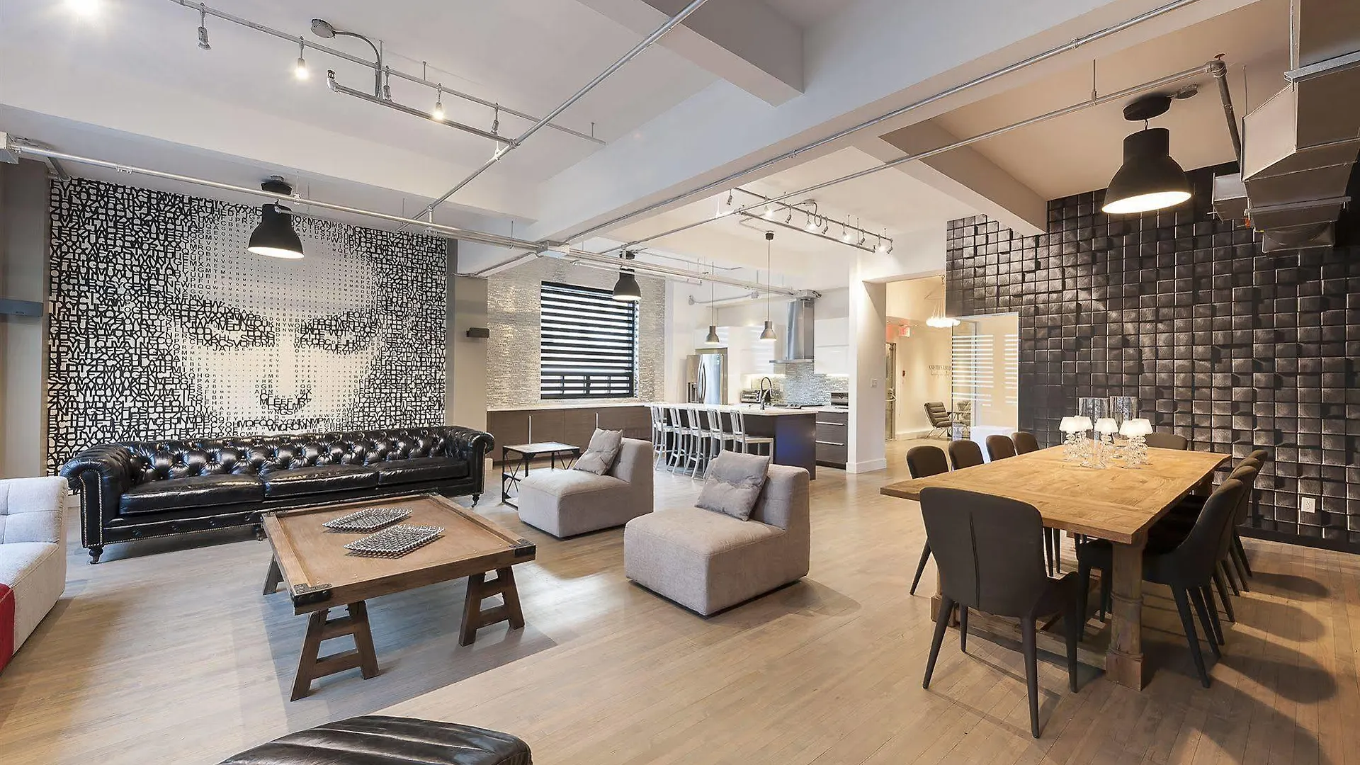The Executive Loft At The Holland Hotel