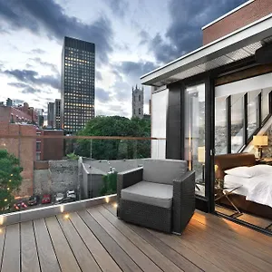 Inn épik, Montreal