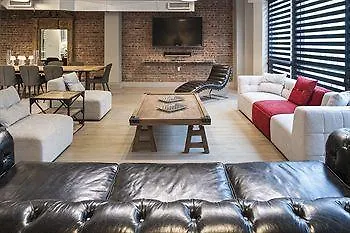 The Executive Loft At The Holland Hotel Montreal